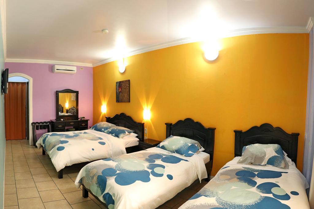 Hotel Eskalima Alajuela Exterior foto